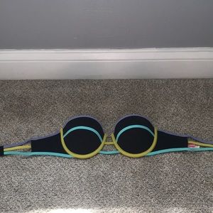 victoria’s secret bathing suit top!